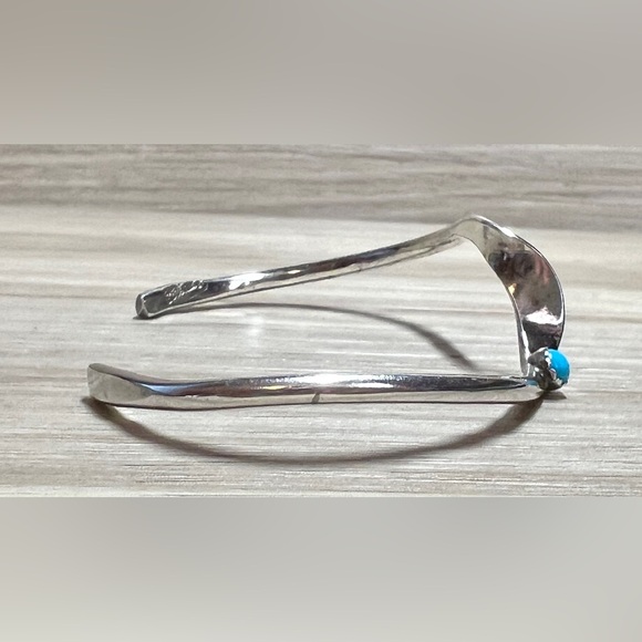 Designer Sterling Silver Turquoise Twisted Wave Asymmetrical Cuff Bracelet - Picture 5 of 8